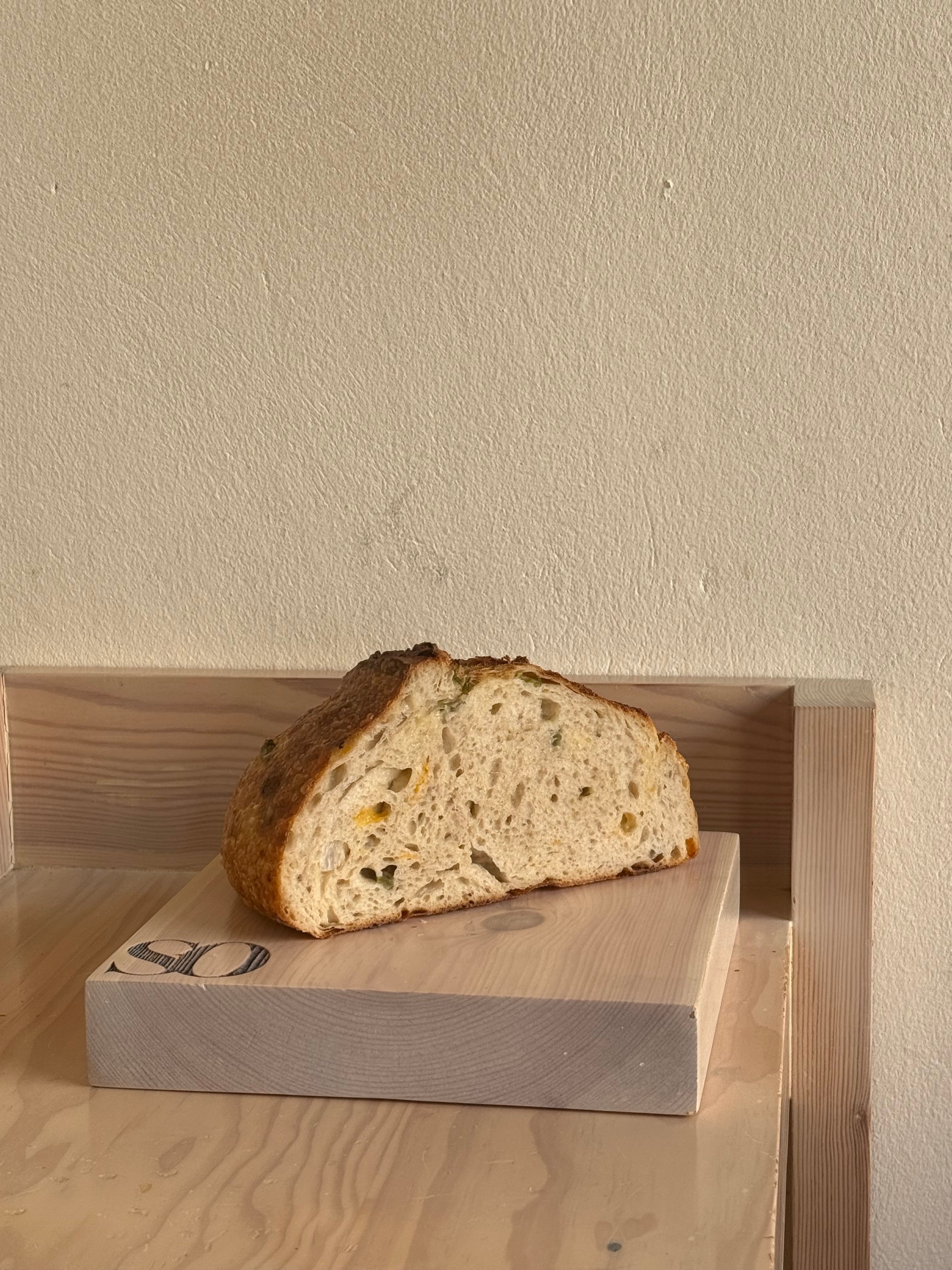 Sourdough Bread (Jalapeño & Cheddar)