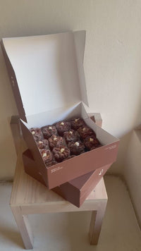 (PRE-ORDER) The Monkey Bread Box - 16PCS